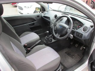 /photos/11206/39461dc9-eb29-4164-b8f1-8cf9dfba5d48_i320x240.jpg
